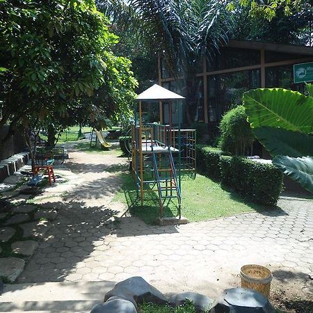 בנדונג Detuik Resto Resort מראה חיצוני תמונה